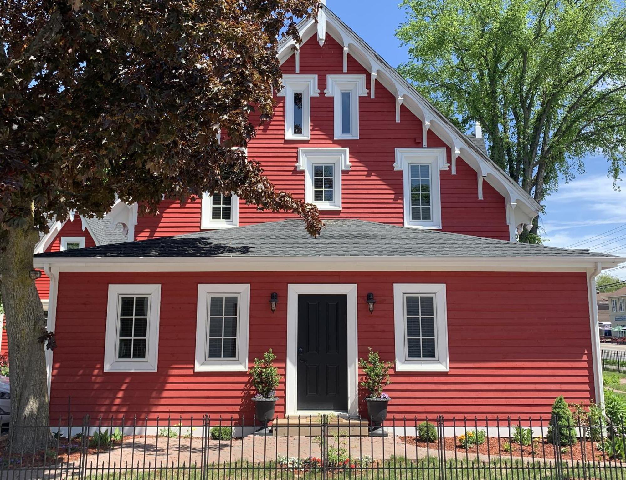 לינה וארוחת בוקר The Red House פרדריקטון מראה חיצוני תמונה